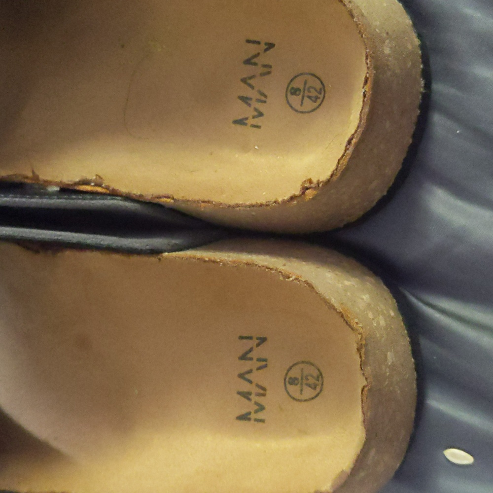 Clogs - Picture 4 of 4